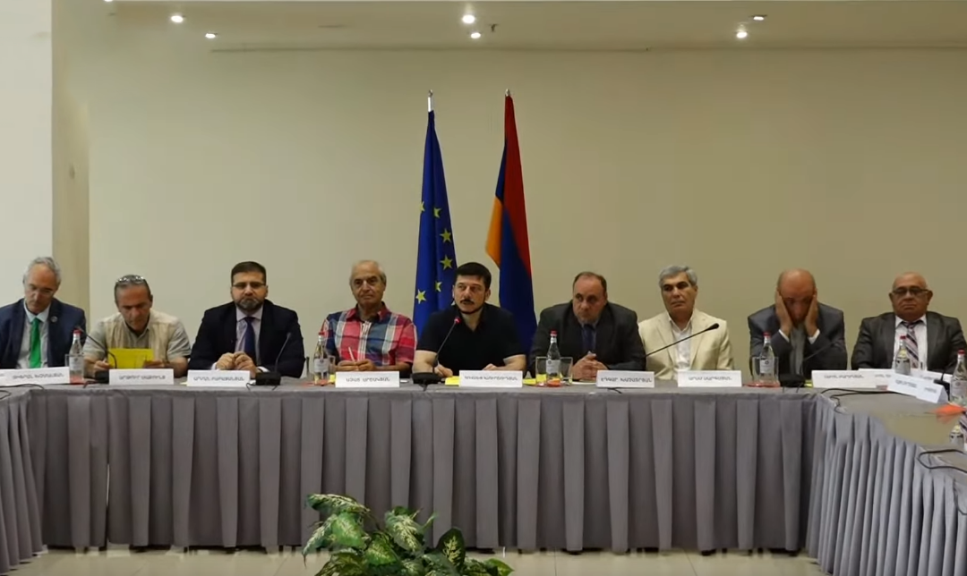 Ժողովրդավարական քաղաքացիական և քաղաքական ուժերի պլատֆորմը անցկացրեց Հայաստանի՝ Եվրամիությանն անդամակցելու վերաբերյալ հանրաքվեին նվիրված ֆորում